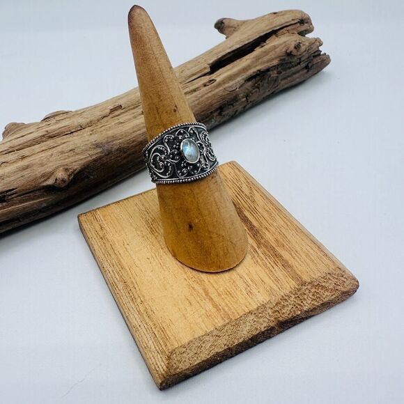 Bali Moonstone Sterling Silver Ring - Picture 3 of 9